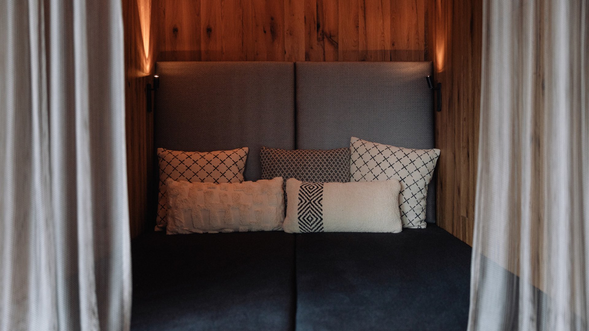 Wellness + Schladming + JOy = JOHANN Wellness + Schladming + JOy = JOHANN