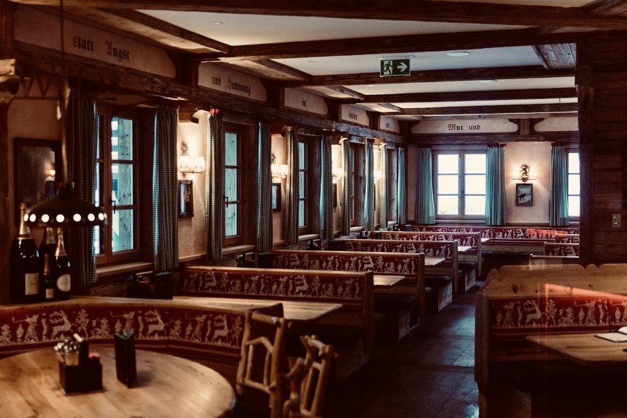 Die Bar für den Skiurlaub in Schladming direkt an der Piste Die Bar für den Skiurlaub in Schladming direkt an der Piste
